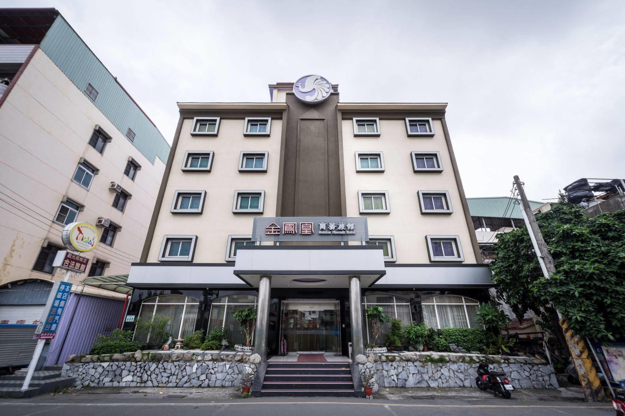 Golden Phoenix Hotel Kaohsiung Exteriör bild